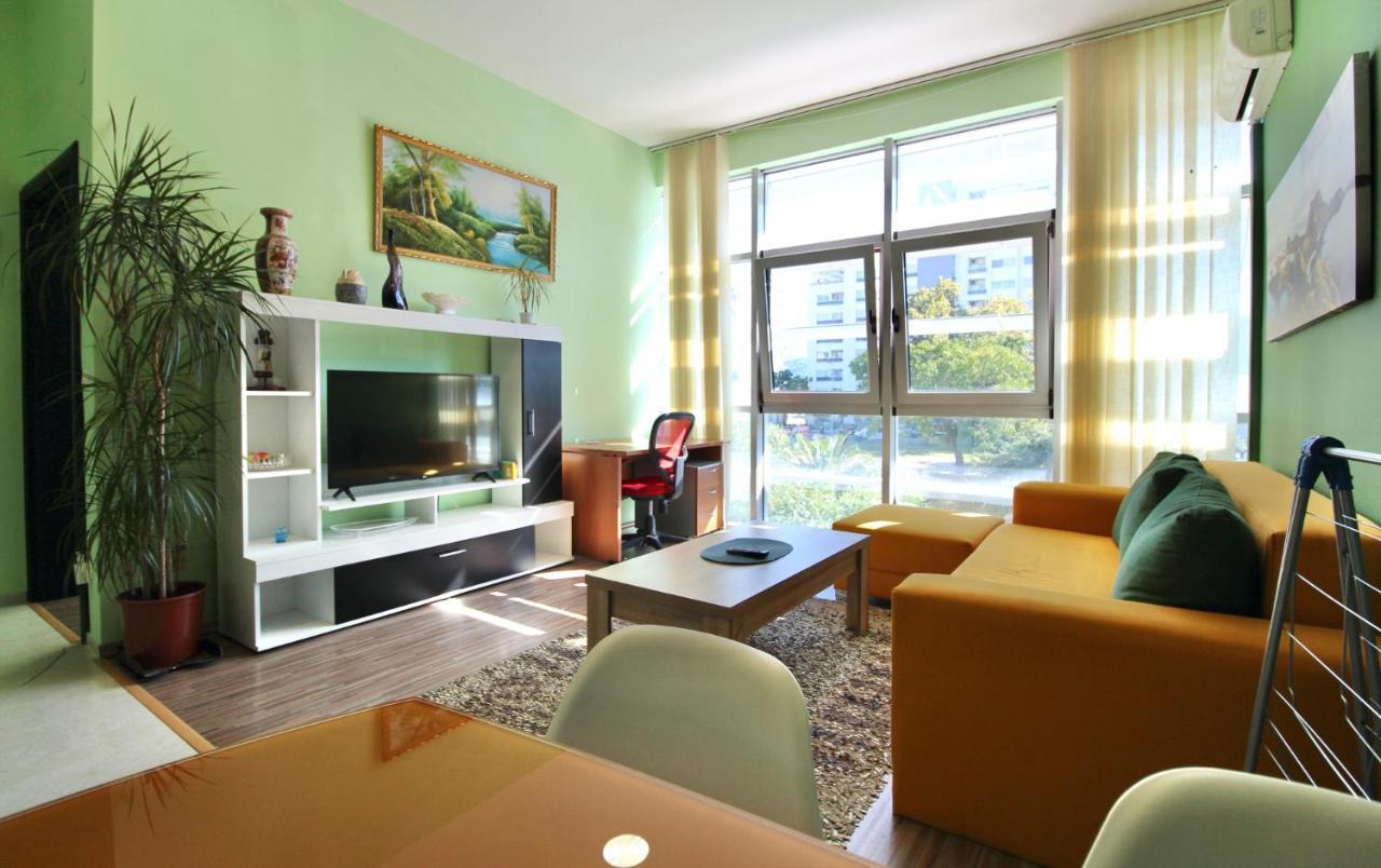 Albatros Apartments Бар Екстериор снимка