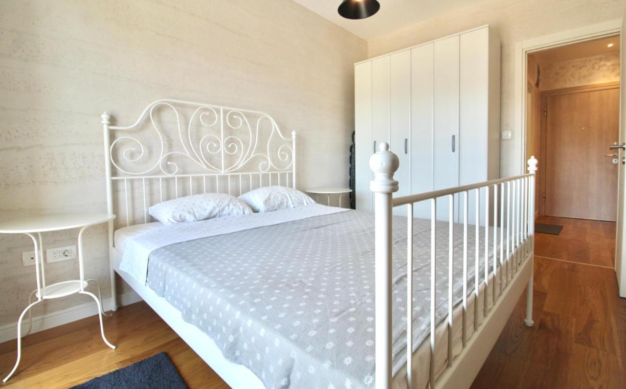 Albatros Apartments Бар Екстериор снимка