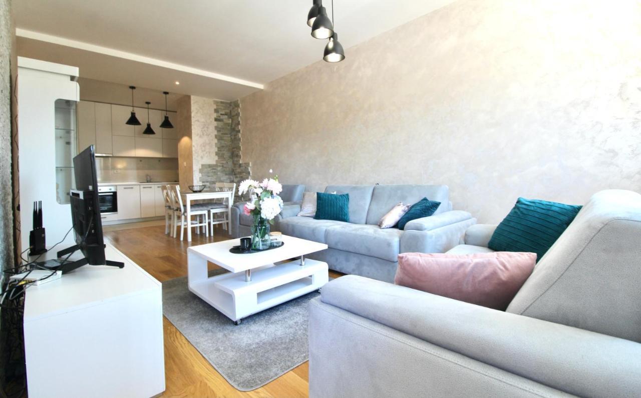 Albatros Apartments Бар Екстериор снимка