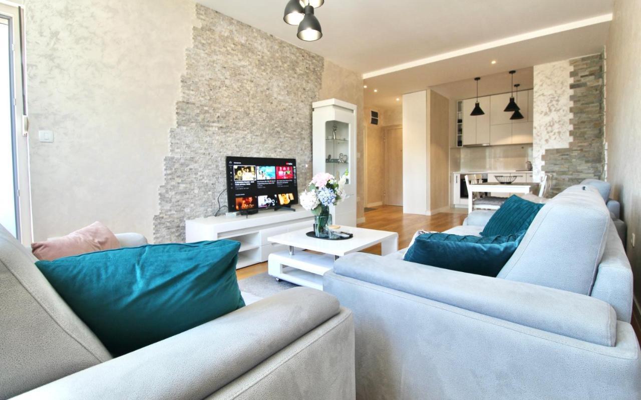 Albatros Apartments Бар Екстериор снимка