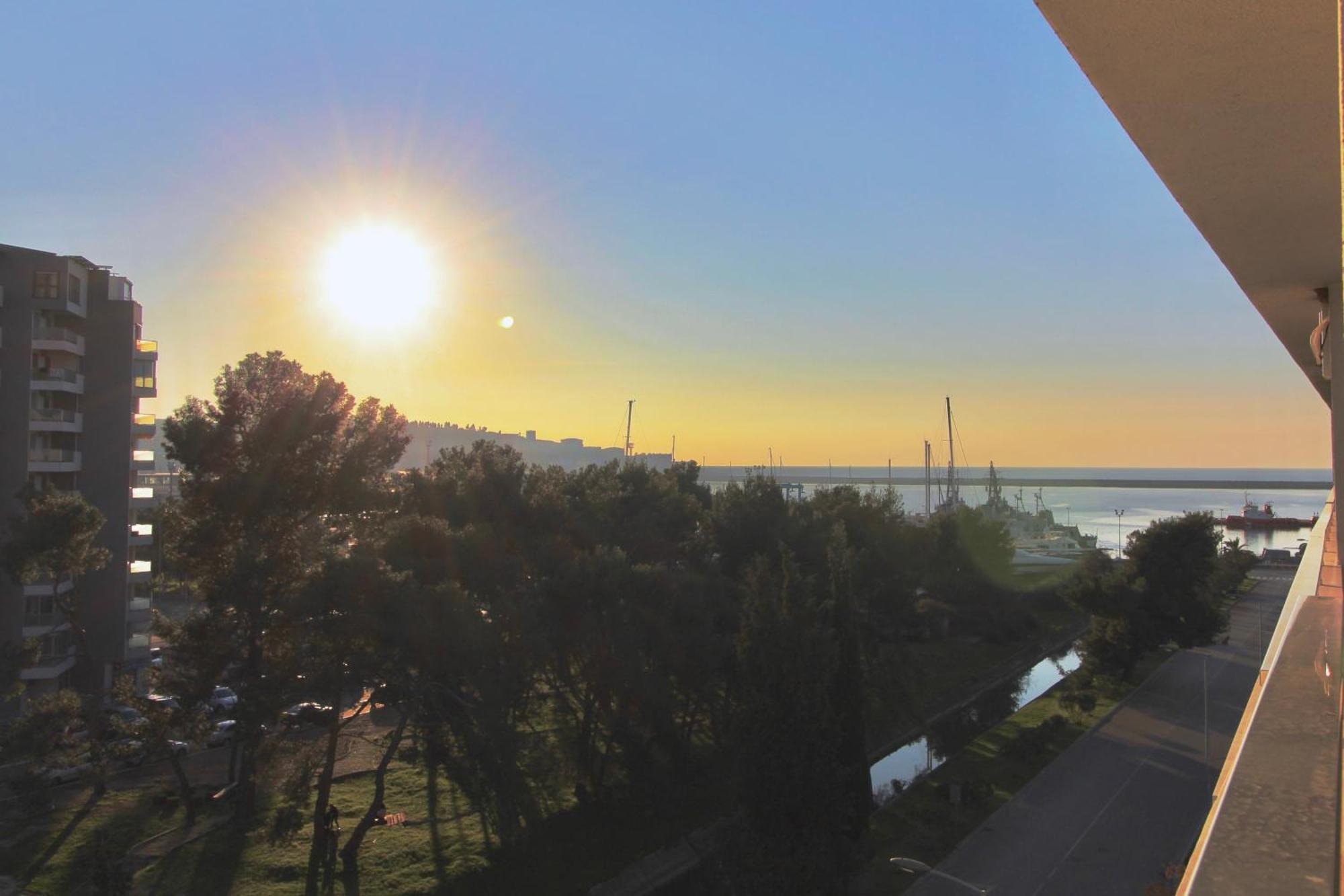 Albatros Apartments Бар Стая снимка